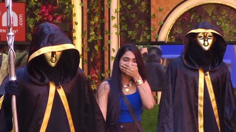 Biggboss 10 Telugu: హౌస్ నుంచి షాలిని అవుట్.. అవాక్కైన కంటెస్టెంట్స్