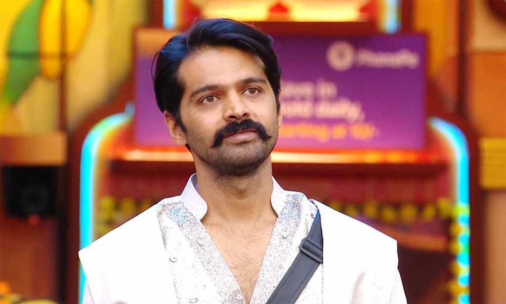 Biggboss10 Telugu: తప్పులన్నీ రోహిత్వే.. రోస్ట్ చేసిన నాగ్..