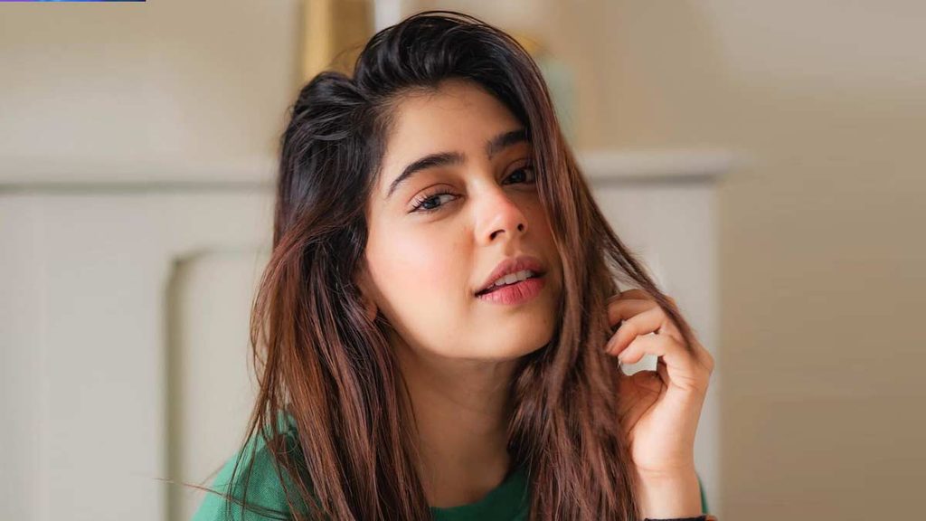 అవకాశం ఇస్తాను పడుకుంటావా అని అడిగాడు.. హీరోయిన్ సంచలనం..!