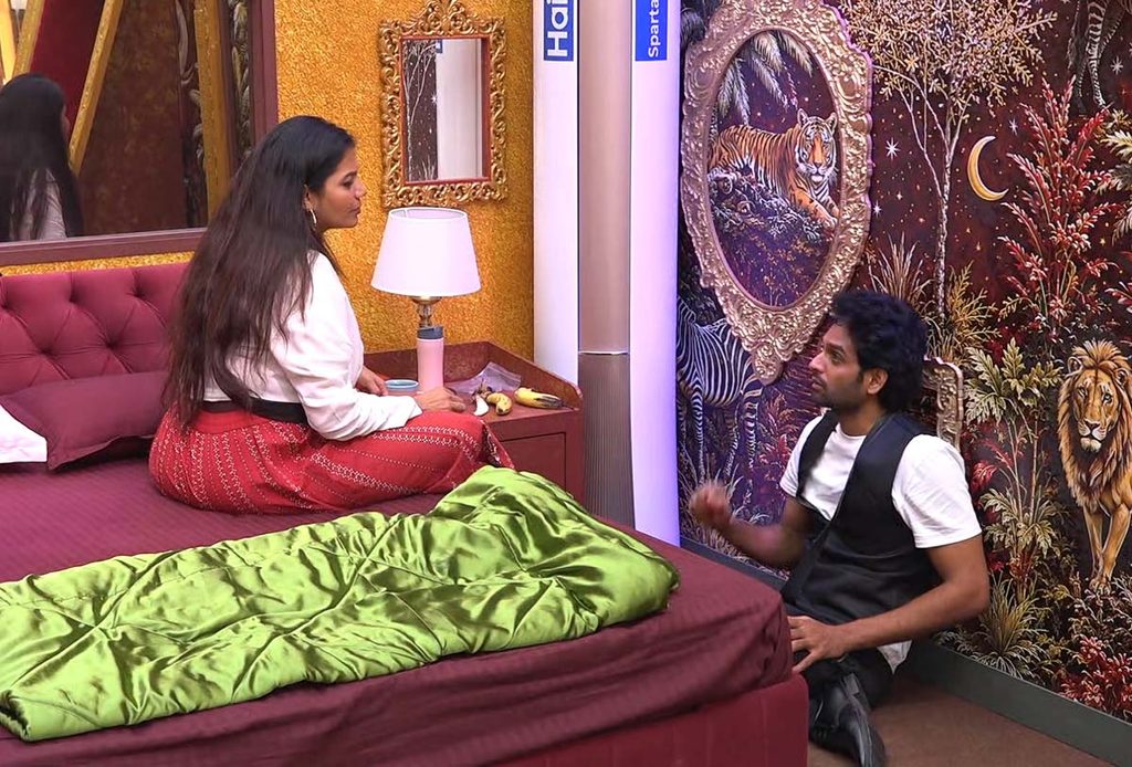 Bigg Boss10 Telugu: బీబీ హోటల్ టాస్క్ ప్రారంభం.. రోహిత్ ఈజ్ బ్యాక్..