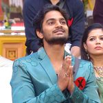 Bigg Boss 10 Telugu: రోహిత్‌కు బ్లాక్ కార్డ్.. మోకాళ్లపై కూర్చొని వేడుకున్న రోహిత్