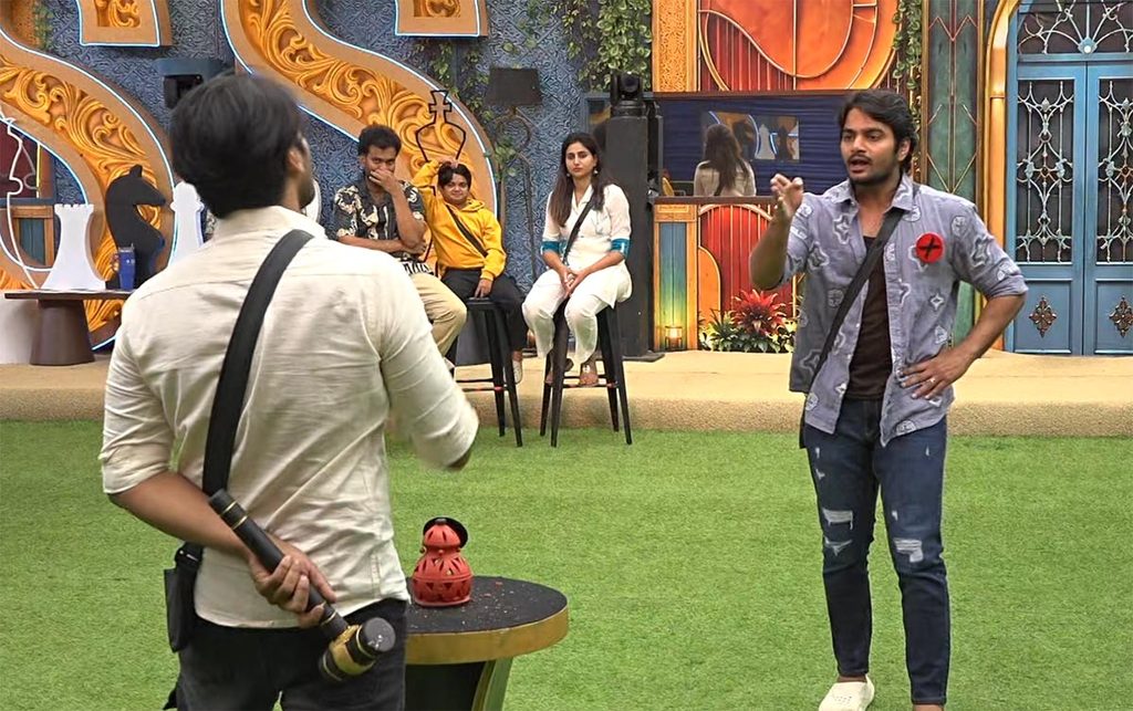 Bigg Boss 10 Telugu: నామినేషన్లలో త్రిగుణ్ వర్సెస్ రోహిత్.. దేబ్జాని, వర్షిణితోనూ వాగ్వాదాలు