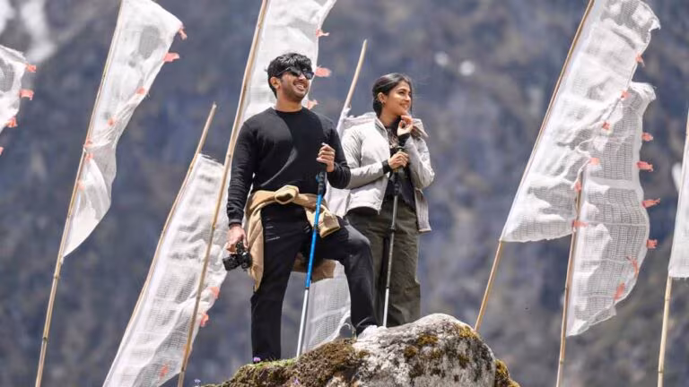 ‘Bomma Bomma’ from Dulquer Salmaan’s ‘Sri Sri’ Is Pure Romance in Motion